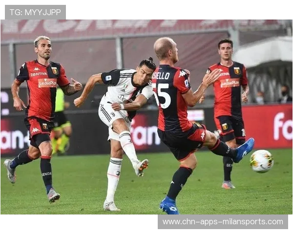 意甲尤文中场抢断转攻形成致命一击